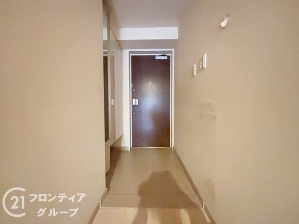 サンクタスリビオ学園大和花のまち 中古マンション(玄関)