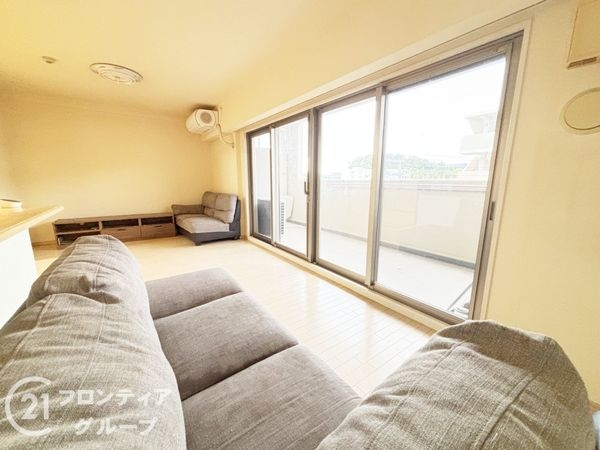 サンクタスリビオ学園大和花のまち 中古マンション(リビング)