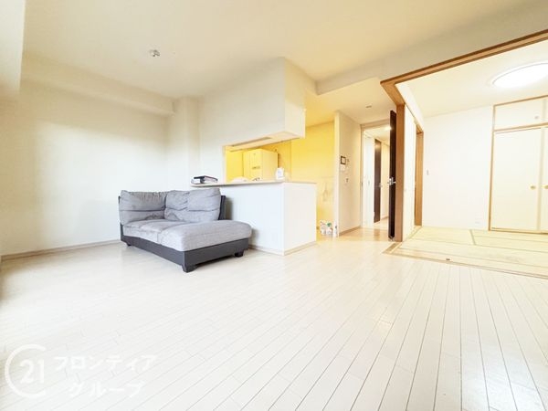 サンクタスリビオ学園大和花のまち 中古マンション(リビング)