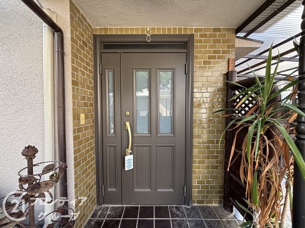 生駒市小平尾町　中古一戸建て