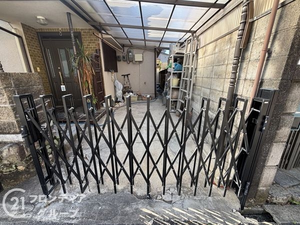 生駒市小平尾町　中古一戸建て