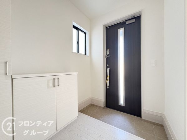 生駒市東生駒月見町　新築一戸建て　1期　全２区画　２号棟