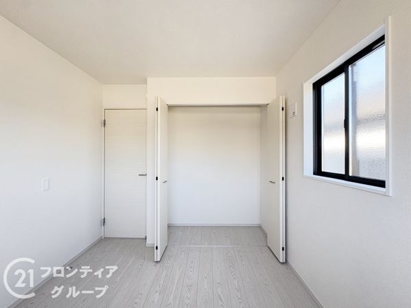 生駒市東生駒月見町　新築一戸建て　1期　全２区画　２号棟