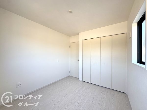 生駒市東生駒月見町　新築一戸建て　1期　全２区画　２号棟