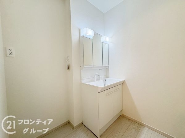 生駒市東生駒月見町　新築一戸建て　1期　全２区画　２号棟