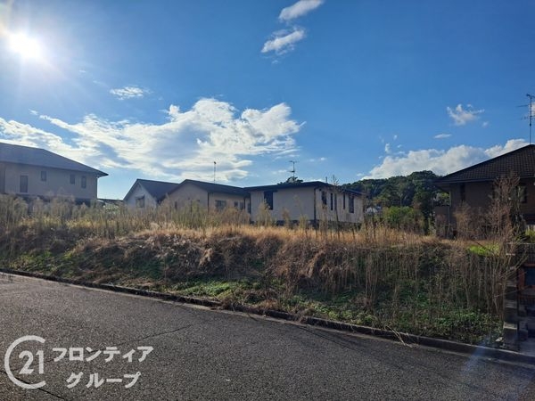 奈良市左京１丁目の土地