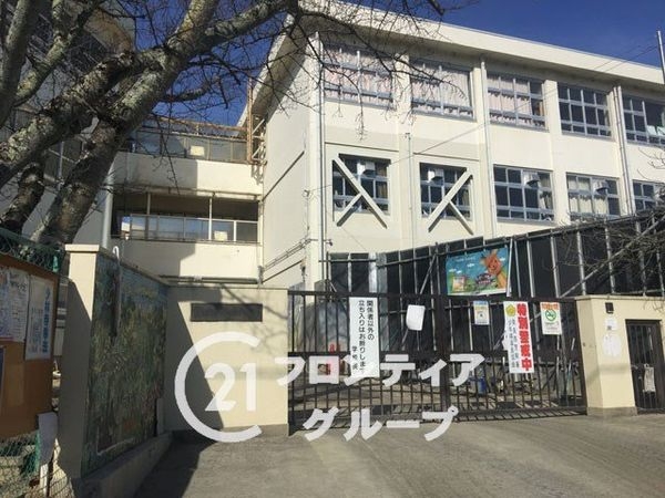 パルコートあやめ池コモドナチュール　中古マンション(奈良市立あやめ池小学校)