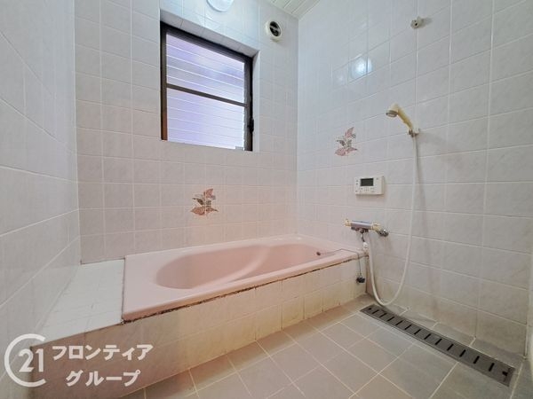 奈良市秋篠新町　中古一戸建て