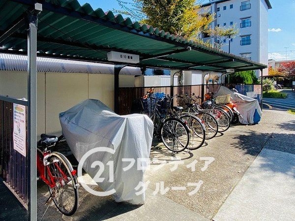 中登美第二団地Ｂ１２号棟　中古マンション