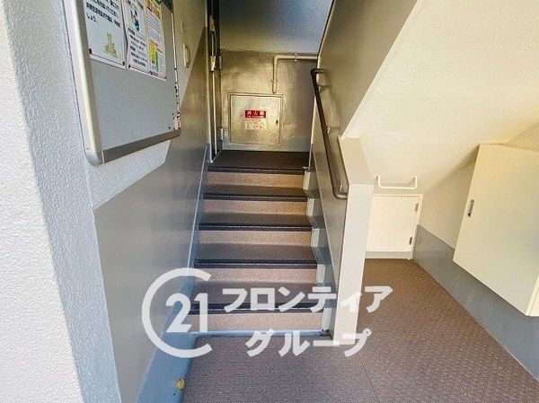 中登美第二団地Ｂ１２号棟　中古マンション