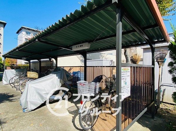 中登美第二団地Ｂ１２号棟　中古マンション