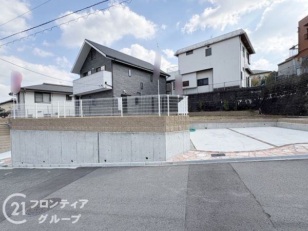 奈良市鳥見町２丁目　新築一戸建て　全２区画　D号地