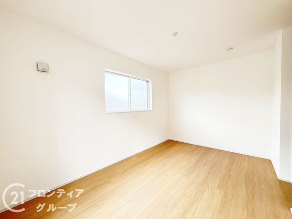 大和郡山市九条町　新築一戸建て　第１１　１号棟