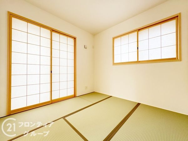 大和郡山市九条町　新築一戸建て　第１１　１号棟