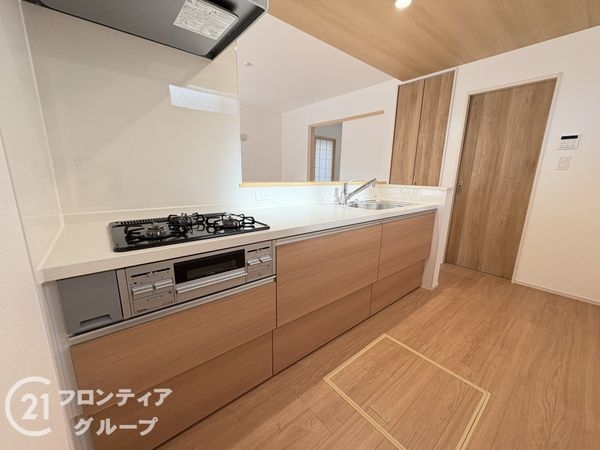 大和郡山市九条町　新築一戸建て　第１１　１号棟