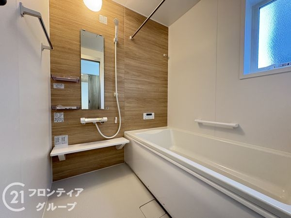 大和郡山市九条町　新築一戸建て　第１１　１号棟