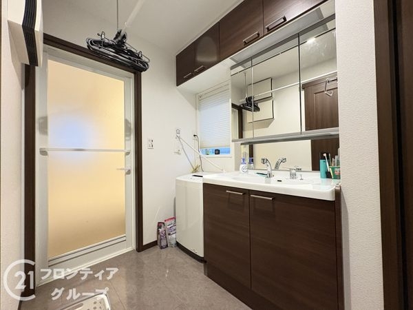 奈良市三松２丁目の中古一戸建て