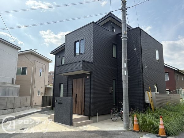 奈良市三松２丁目の中古一戸建て