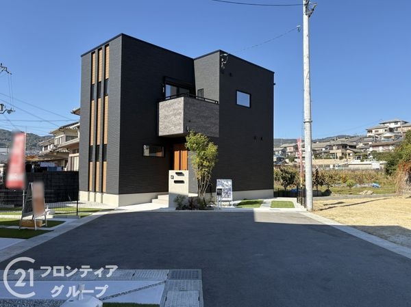 生駒郡平群町吉新３丁目　新築一戸建て　４号棟