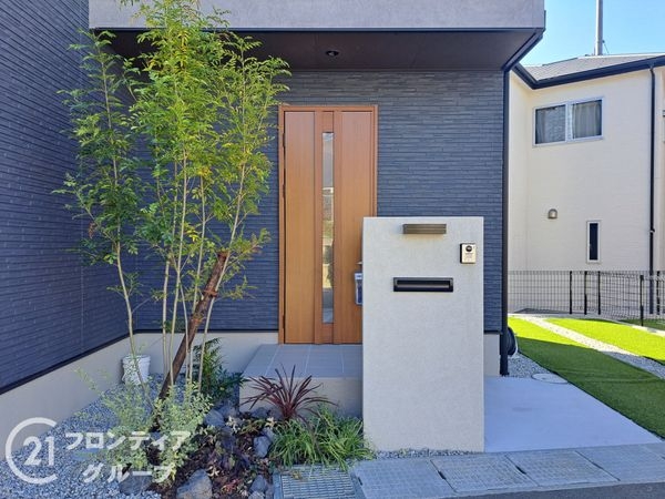 生駒郡平群町吉新３丁目　新築一戸建て　４号棟