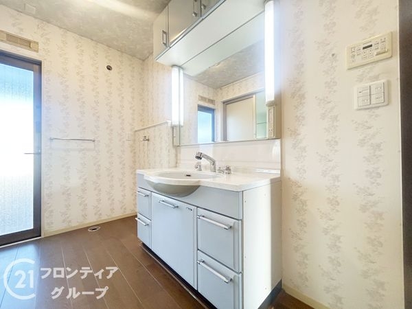 生駒市南田原町の中古一戸建て