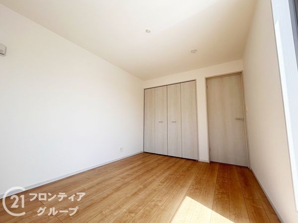 木津川市城山台３丁目　新築一戸建て　２号棟