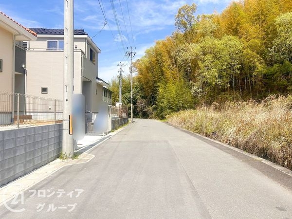 木津川市城山台３丁目　新築一戸建て　２号棟