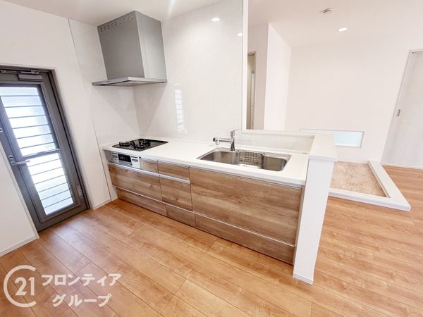 木津川市城山台３丁目　新築一戸建て　２号棟