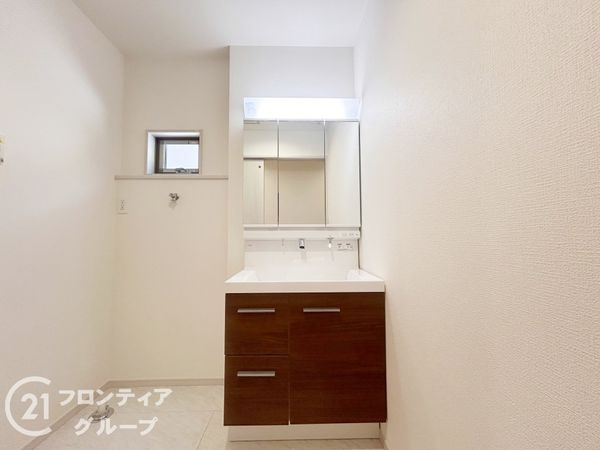 木津川市城山台３丁目　新築一戸建て　２号棟