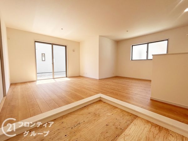 木津川市城山台３丁目　新築一戸建て　２号棟