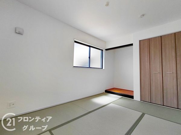 木津川市城山台３丁目　新築一戸建て　３号棟