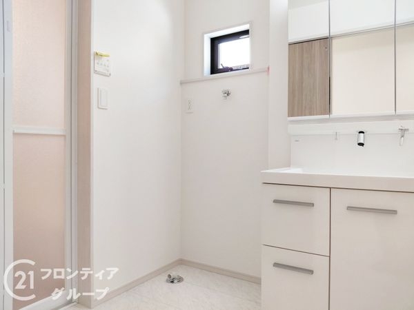 木津川市城山台３丁目　新築一戸建て　３号棟
