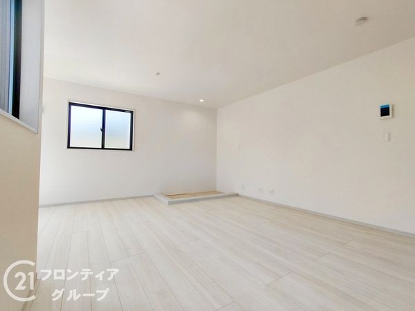 木津川市城山台３丁目　新築一戸建て　３号棟