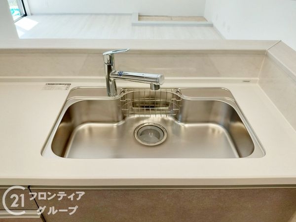 木津川市城山台３丁目　新築一戸建て　３号棟