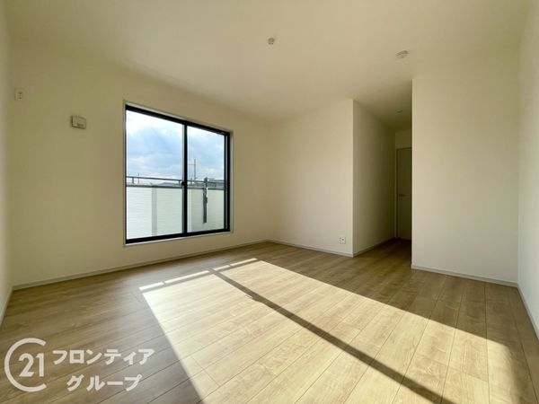 木津川市城山台３丁目　新築一戸建て　２２号棟