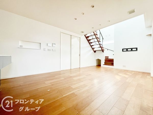大和高田市曽大根１丁目　中古一戸建て