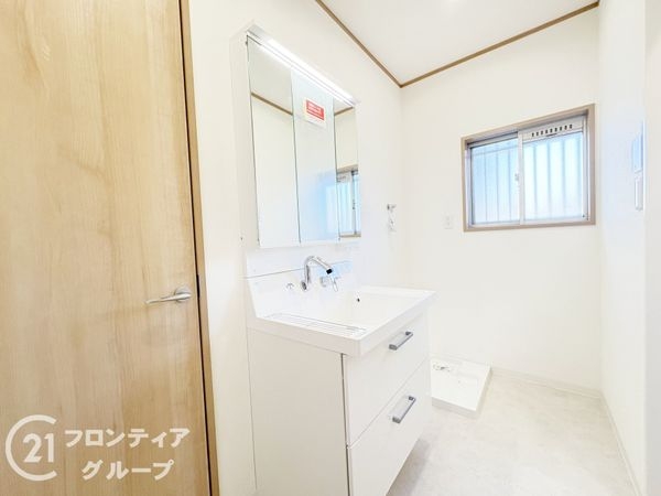 生駒市南田原町の中古一戸建て