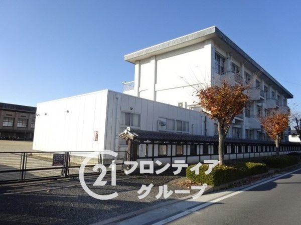橿原市小綱町の中古一戸建て(橿原市立今井小学校)
