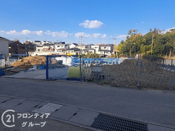 奈良市宝来町　新築一戸建て　１期　２号棟