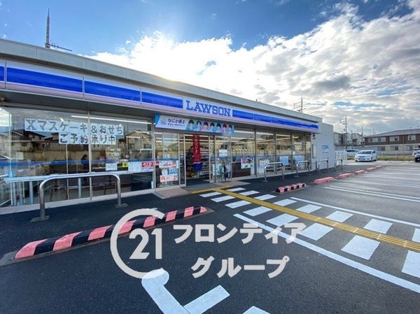 木津川市城山台３丁目　新築一戸建て　１３号棟(ローソン木津川城山台店)