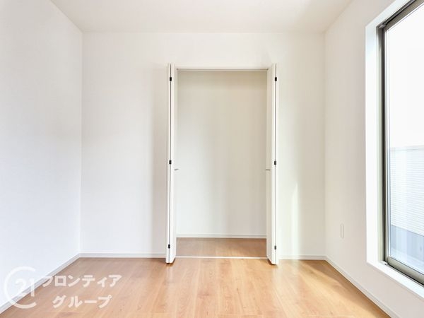 京田辺市三山木野神　新築一戸建て　１期　２号棟
