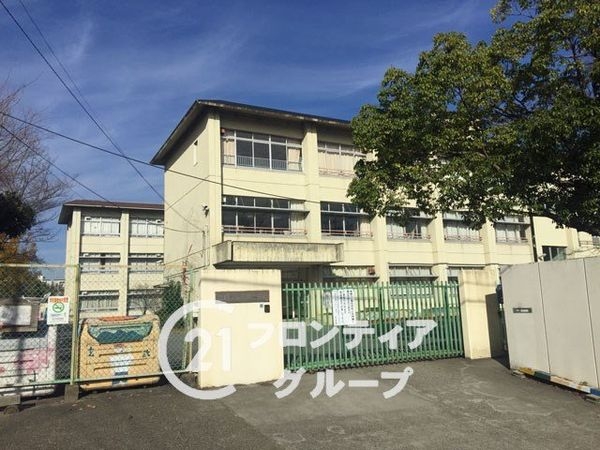 奈良市朱雀６丁目　新築一戸建て　全１区画(奈良市立朱雀小学校)
