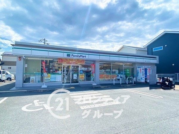 橿原市中町の中古一戸建て(ファミリーマート橿原くずもと町店)