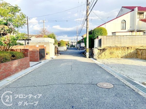 北葛城郡河合町高塚台１丁目　新築一戸建て　３期　２号棟
