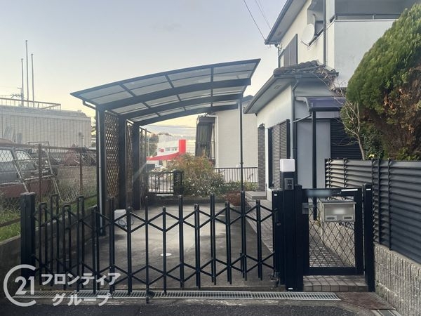 奈良市三碓６丁目の中古一戸建て
