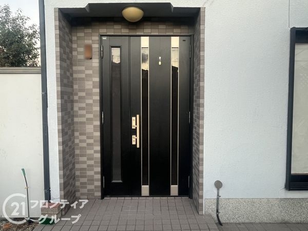 奈良市三碓６丁目　中古一戸建て