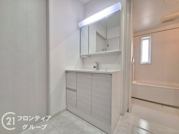 大和高田市大字西坊城　新築一戸建て　　3号地