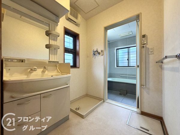 橿原市菖蒲町２丁目の中古一戸建て