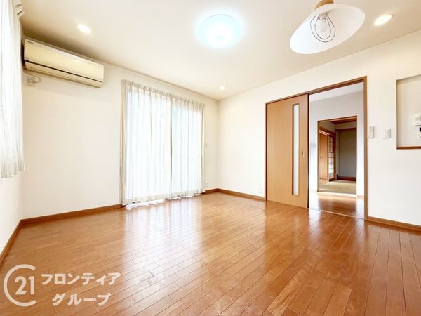 橿原市菖蒲町２丁目の中古一戸建て