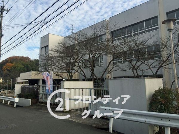 生駒市ひかりが丘２丁目の中古一戸建て(生駒市立生駒北小学校)